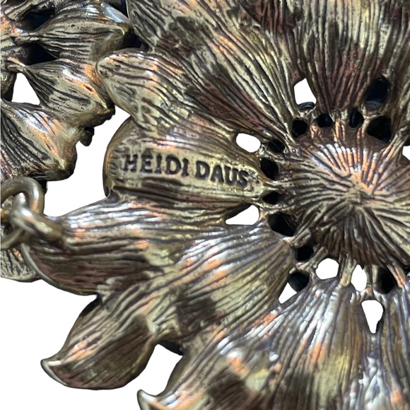 Heidi Daus crystal Gardens necklace - Picture 4 of 7